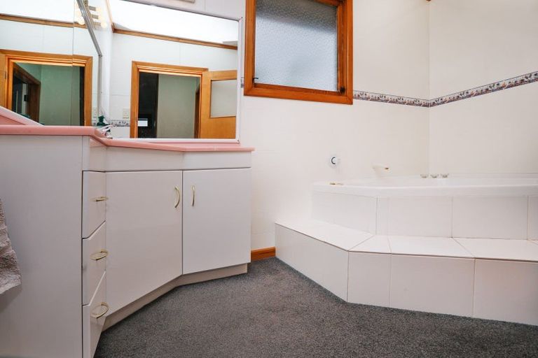 Photo of property in 44 Gladstone Terrace, Gladstone, Invercargill, 9810
