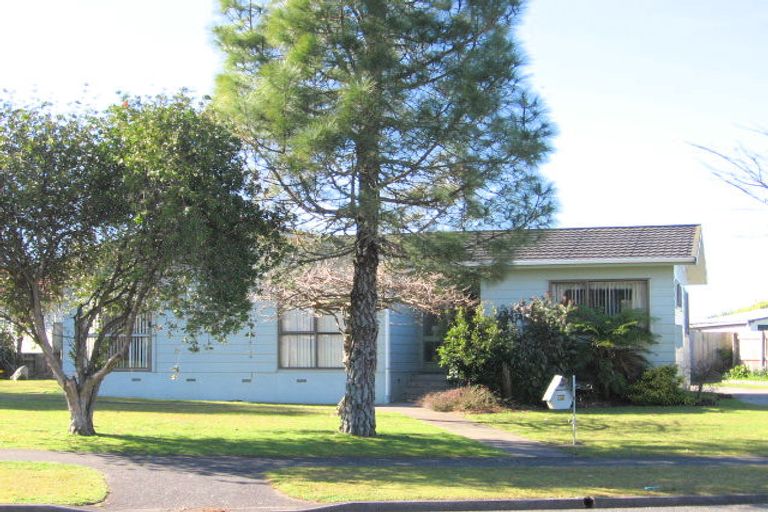 Photo of property in 25 Odlin Crescent, Nawton, Hamilton, 3200