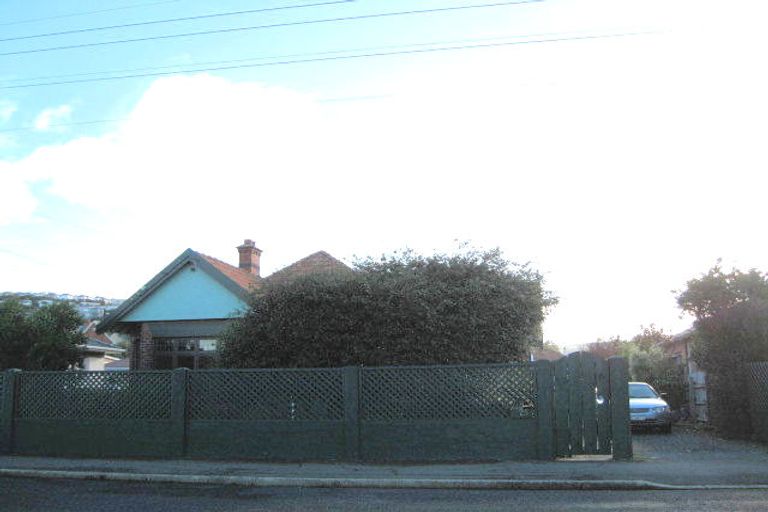 Photo of property in 25 Coughtrey Street, Saint Clair, Dunedin, 9012