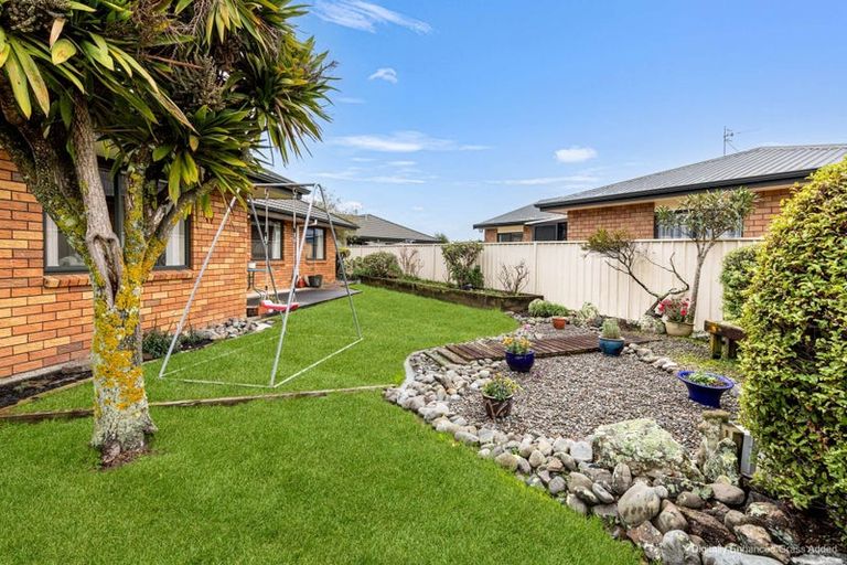 Photo of property in 3 Celtic Court, Roslyn, Palmerston North, 4414