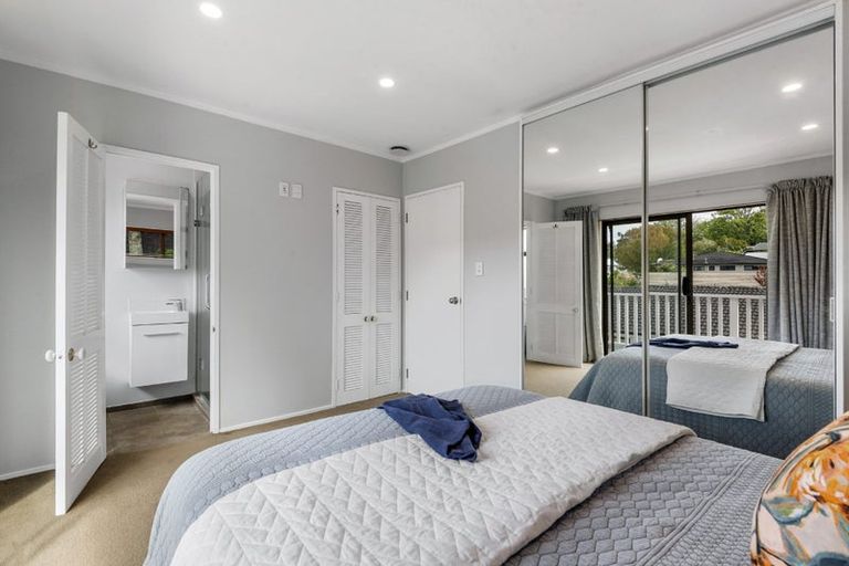 Photo of property in 86 Porritt Avenue, Chatswood, Auckland, 0626