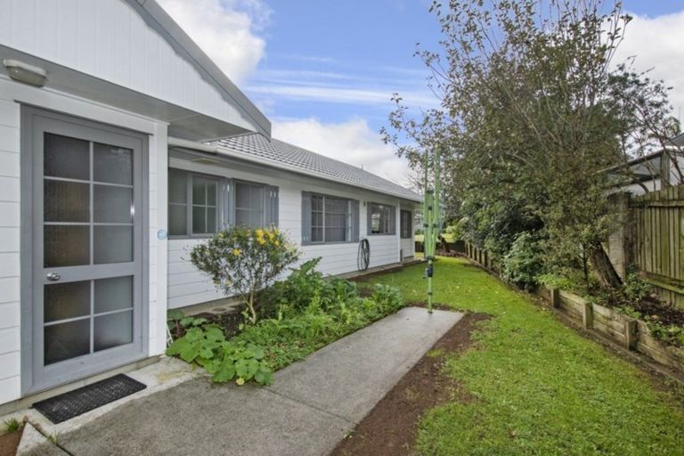 Photo of property in 1 Noone Close, Onerahi, Whangarei, 0110
