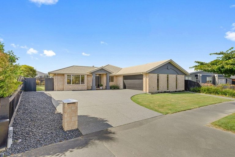Photo of property in 7 James Hight Drive, Halswell, Christchurch, 8025