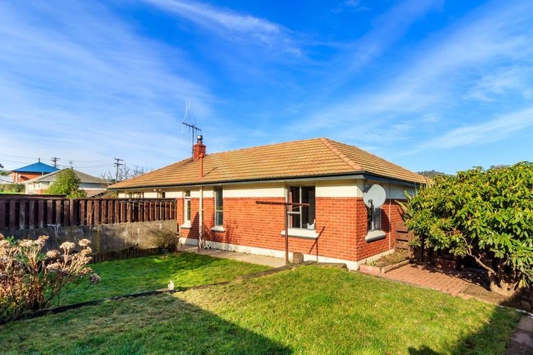 Photo of property in 7 Waldron Crescent, Green Island, Dunedin, 9018
