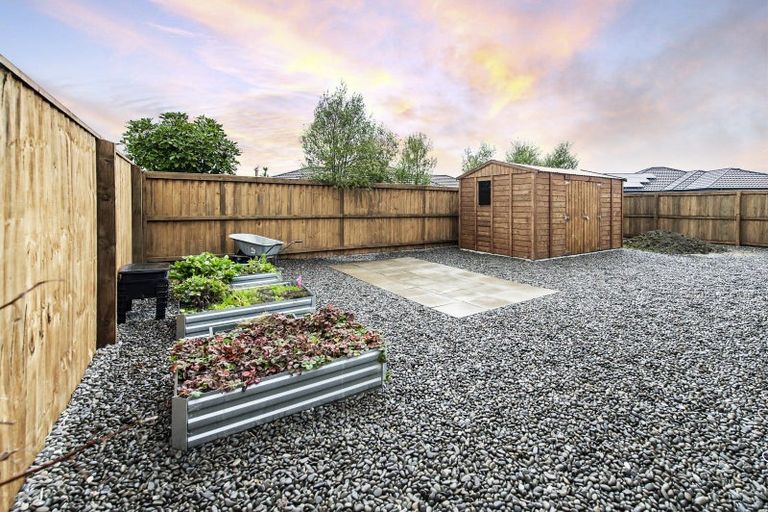 Photo of property in 27 Wakeman Way, Kaiapoi, 7630