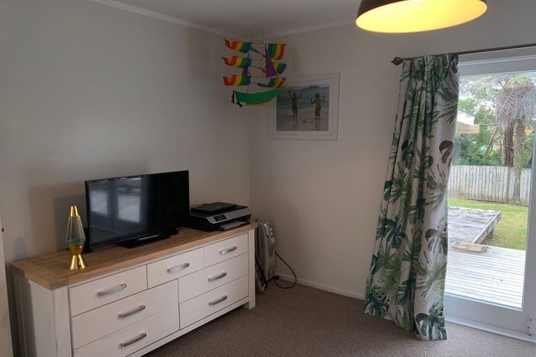 Photo of property in 47 Japonica Drive, Beach Haven, Auckland, 0626