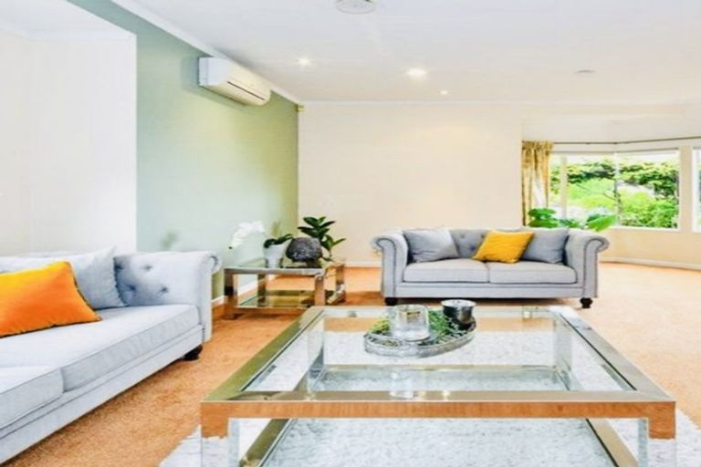 Photo of property in 5 Silkwood Grove, Totara Heights, Auckland, 2105