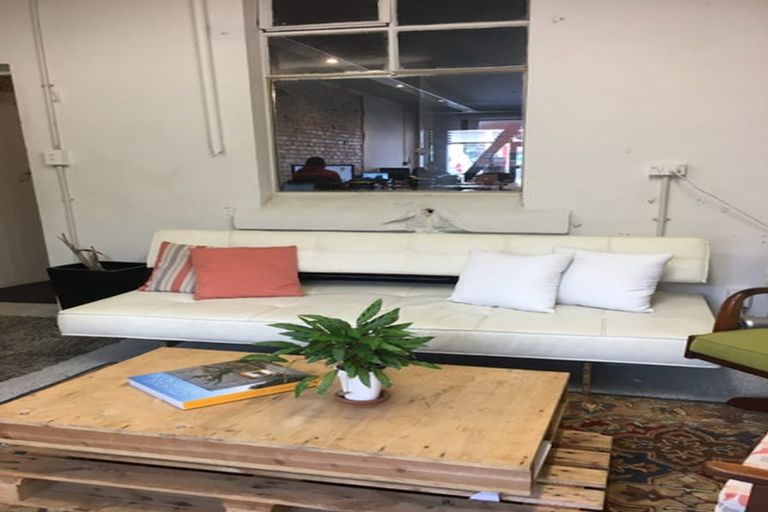 Photo of property in 3/143 Great South Road, Papakura, 2110