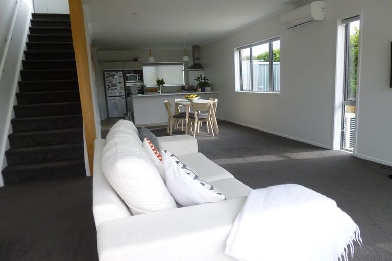 Photo of property in 1 Springside Court, Huntington, Hamilton, 3210