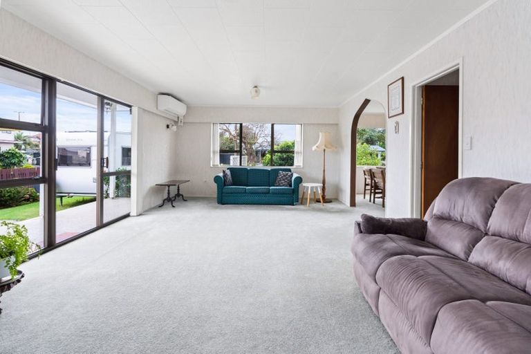 Photo of property in 8a Carr Street, Te Kamo, Whangarei, 0112