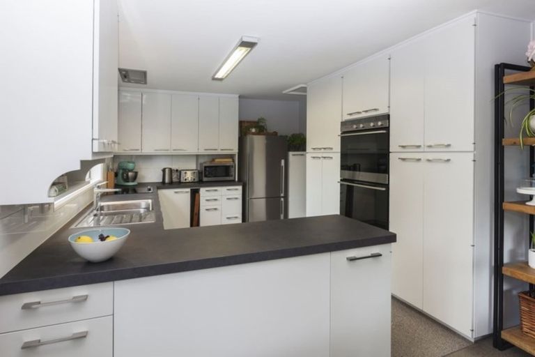 Photo of property in 15 Chepstow Avenue, Fendalton, Christchurch, 8052