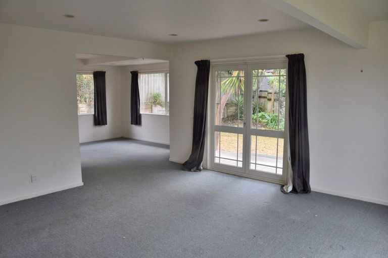 Photo of property in 13 Noel Williams Place, Windsor Park, Auckland, 0630