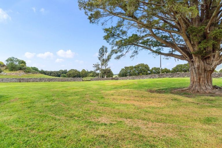 Photo of property in 105 Tauraroa Road, Maungakaramea, Whangarei, 0178