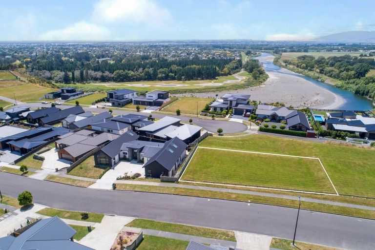 Photo of property in 44 Vaucluse Heights, Fitzherbert, Palmerston North, 4410