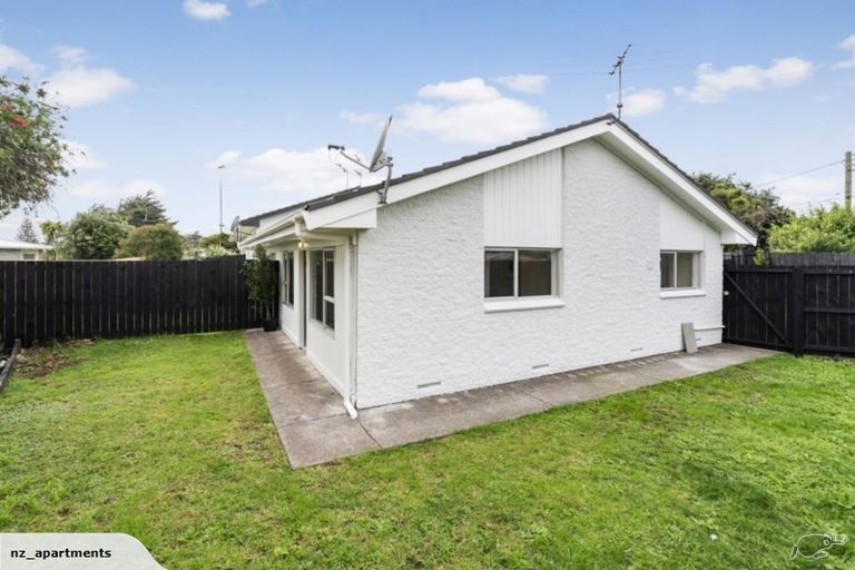 Photo of property in 2/27 Harwood Road, Mount Wellington, Auckland, 1060