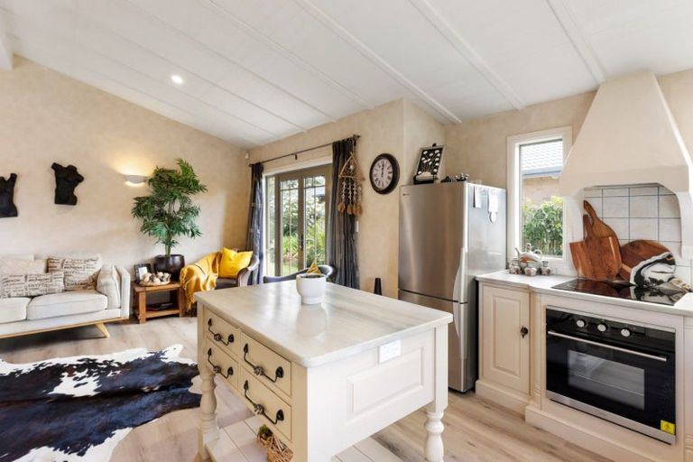 Photo of property in 31 Santa Barbara Drive, Papamoa Beach, Papamoa, 3118