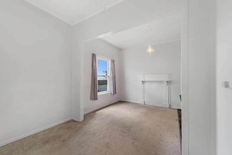 Photo of property in 24 Alma Road, Gonville, Whanganui, 4501