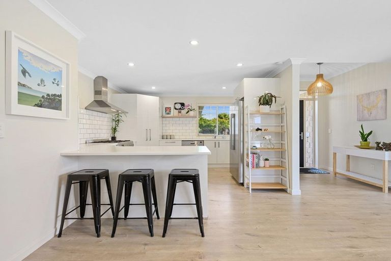 Photo of property in 7 James Hight Drive, Halswell, Christchurch, 8025