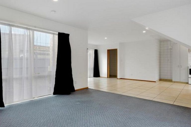 Photo of property in 12d George Street, Riccarton, Christchurch, 8041