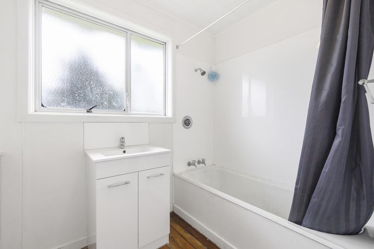 Photo of property in 35 Burwood Road, Matamata, 3400