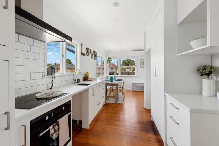 Photo of property in 1/18 Sheehan Avenue, Papakura, 2110