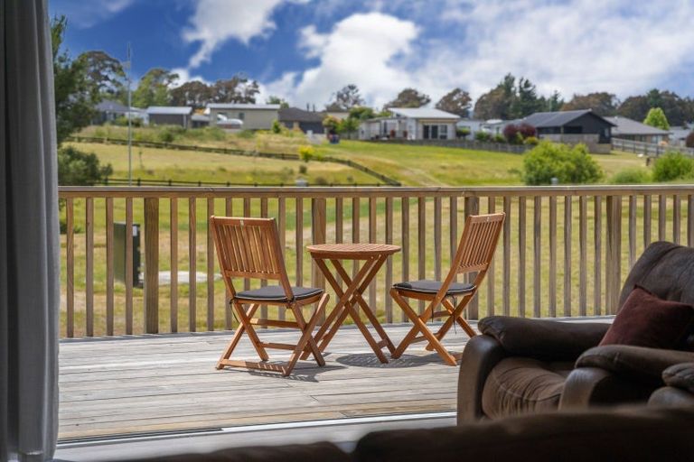 Photo of property in 20 Komahimahi Way, Motuoapa, 3382