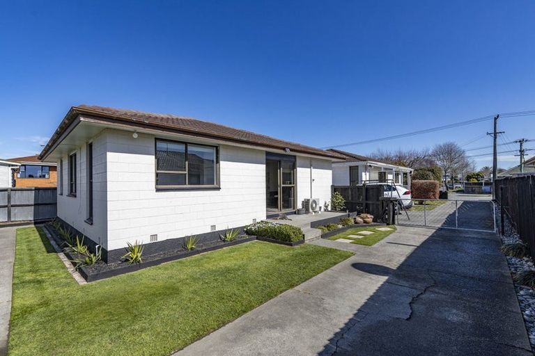 Photo of property in 1/202 Grimseys Road, Redwood, Christchurch, 8051
