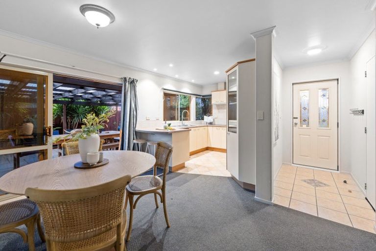 Photo of property in 30 Mcleod Place, Papamoa Beach, Papamoa, 3118