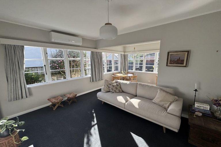Photo of property in 10 Purser Grove, Fairfield, Lower Hutt, 5011