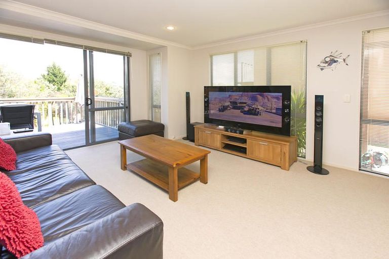 Photo of property in 59 Alverna View, Gulf Harbour, Whangaparaoa, 0930