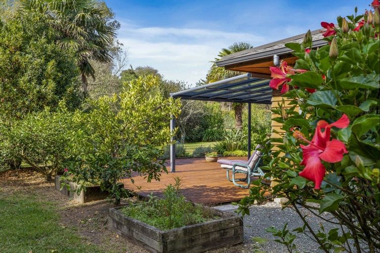 Photo of property in 303 Gibbons Road, Kaiwaka, 0573