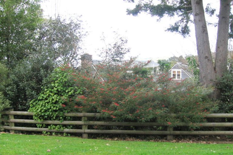 Photo of property in 2 Brenton Place, Whangamata, 3691