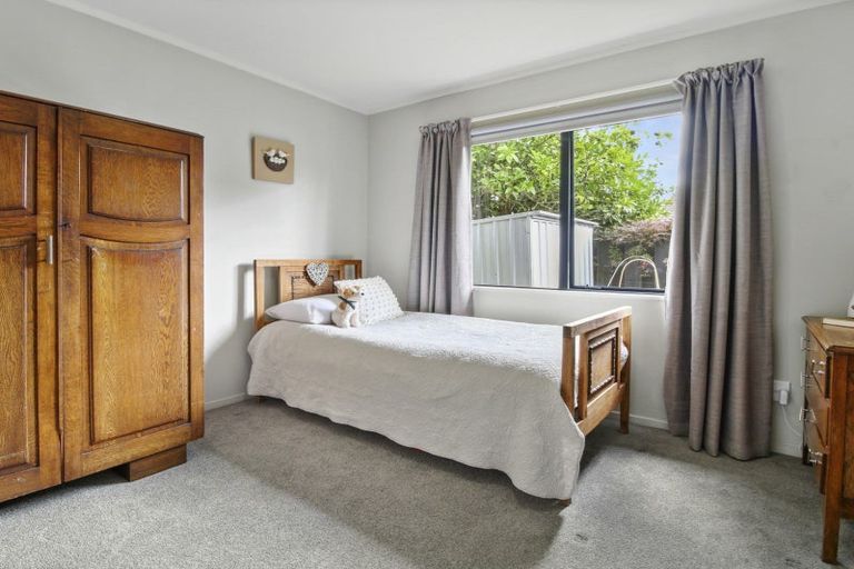 Photo of property in 12a Ashley Street, St Andrews, Hamilton, 3200