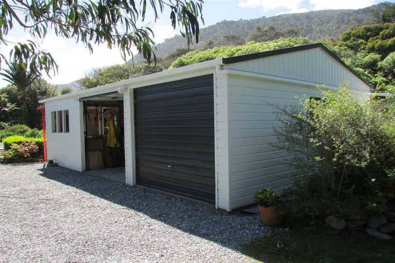Photo of property in 2404 Coast Road, Barrytown, Runanga, 7873