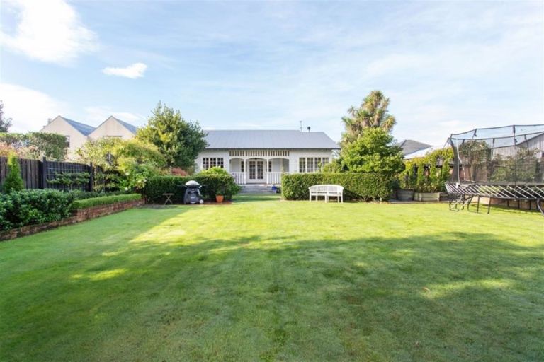 Photo of property in 8 Lloyd Street, Strowan, Christchurch, 8052
