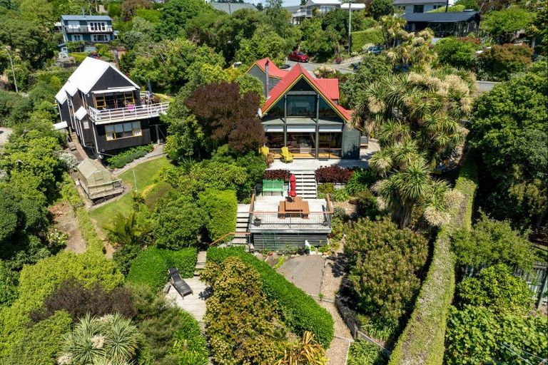 Photo of property in 5 Te Ara Crescent, Diamond Harbour, Lyttelton, 8971