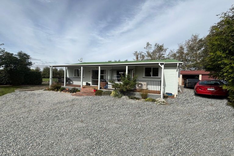 Photo of property in 16 Cardigan Street East, Middlemarch, 9597