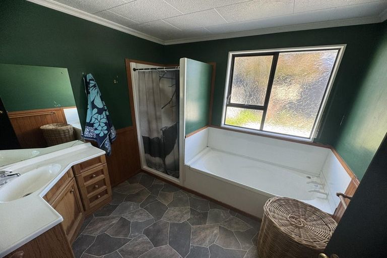 Photo of property in 13 Course Lane, Sanson, 4817