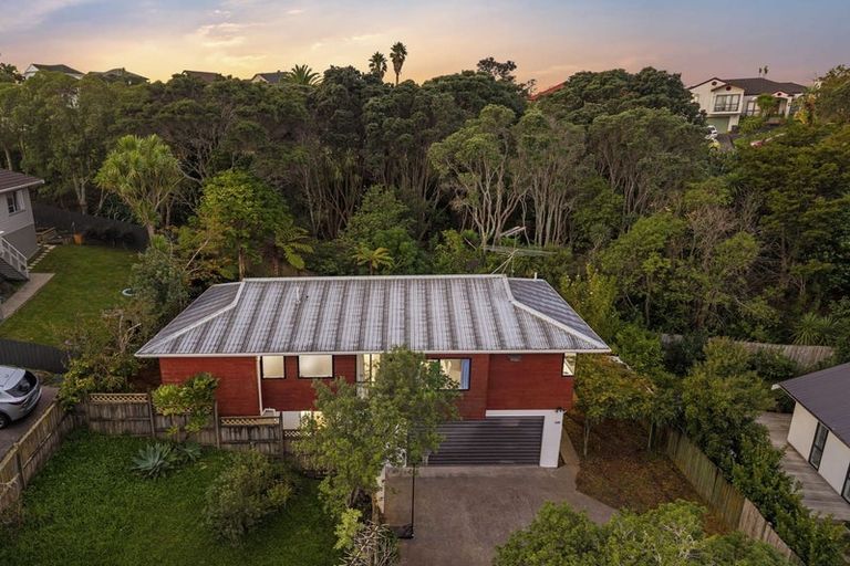 Photo of property in 2/18 Atlantis Place, Totara Vale, Auckland, 0629