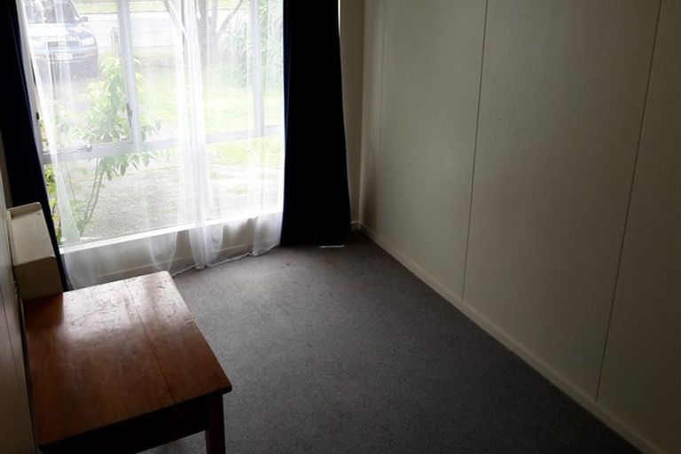 Photo of property in 8 Mahoe Street, Otaki Beach, Otaki, 5512