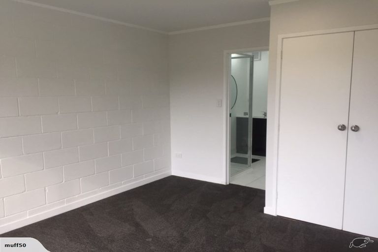 Photo of property in 153 Browns Bay Road, Browns Bay, Auckland, 0630