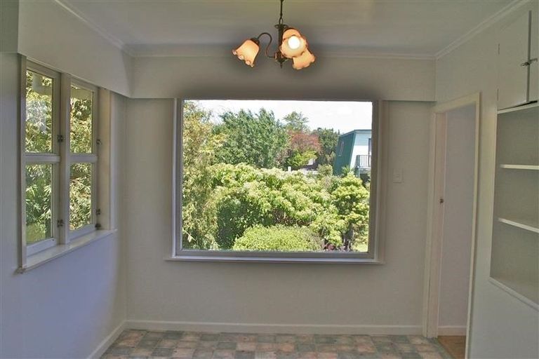 Photo of property in 3/17 Ribblesdale Road, Henderson, Auckland, 0612