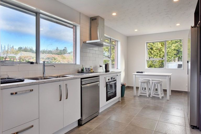 Photo of property in 82 Norton Street, Gore, 9710