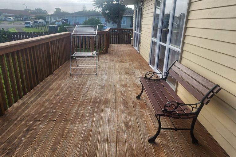 Photo of property in 6 Chadwick Crescent, Mangere East, Auckland, 2024