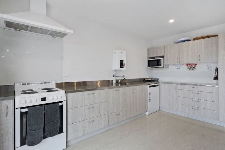 Photo of property in 16 Silverstone Drive, Cromwell, 9384