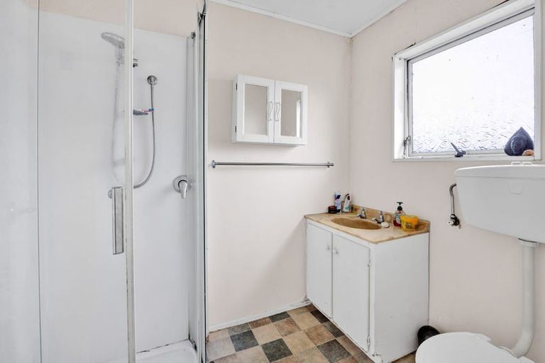 Photo of property in 1 Charles Major Place, Hawera, 4610