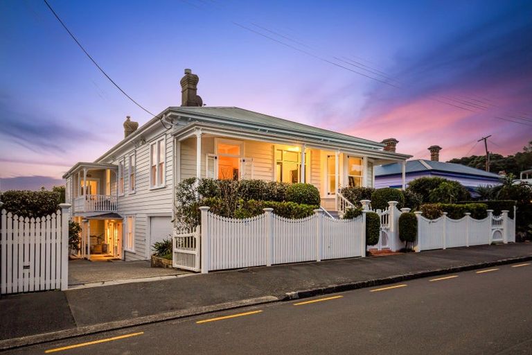 Photo of property in 19 Buchanan Street, Devonport, Auckland, 0624