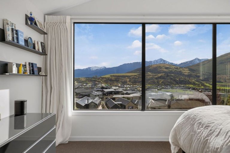 Photo of property in 25 Double Cone Road, Jacks Point, Queenstown, 9371