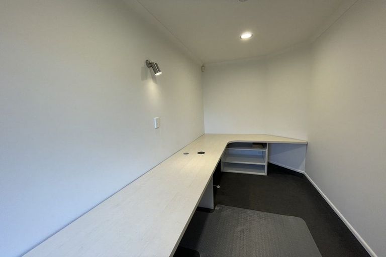 Photo of property in 13 Kingsgate Row, Havelock North, 4130