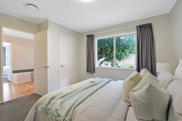 Photo of property in 10 Admiral Crescent, Flagstaff, Hamilton, 3210